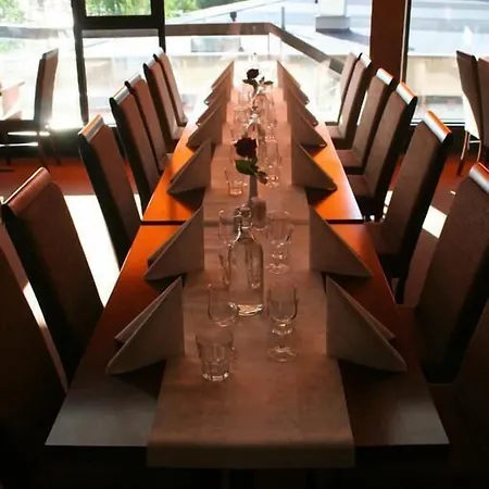 Mesikaemmen Hotel Ähtäri